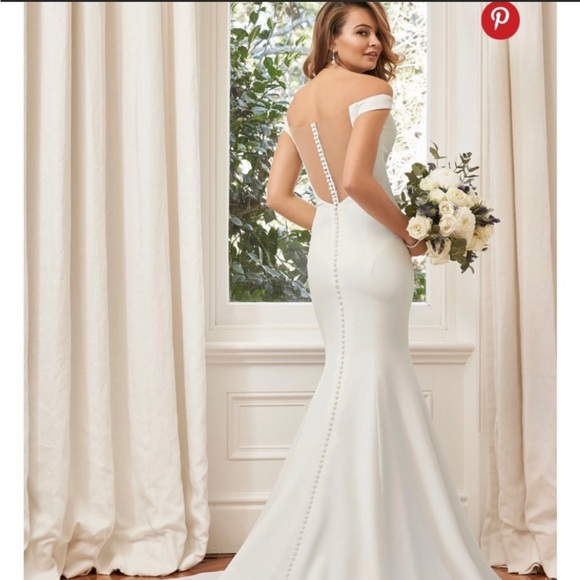 Sophia Tolli Simone wedding dress in size 8. Never worn and unaltered. - Picture 2 of 10